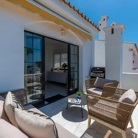 Vacation I Aldea Blanca, Luxury Duplex, Sea View, Walking Distance To Puerto Banus *